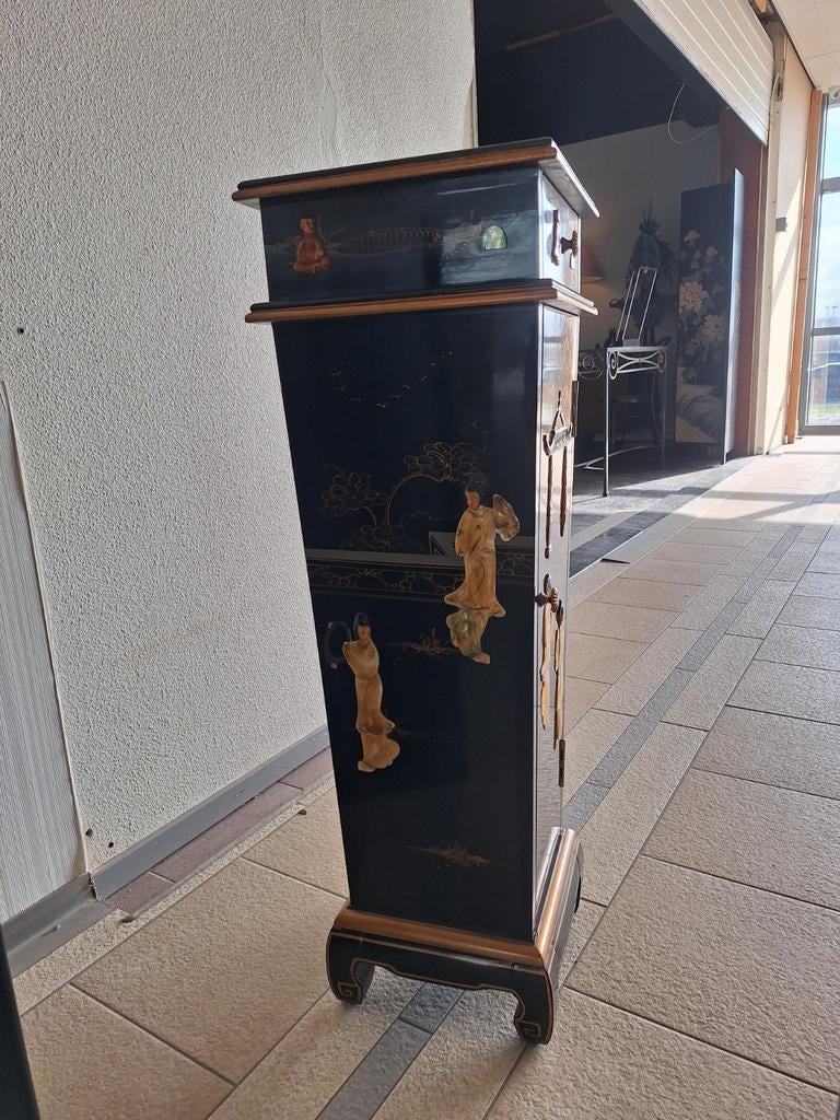 Vintage Chinees lak kastje - Decoratief en uniek, Antiek en Kunst, Ophalen
