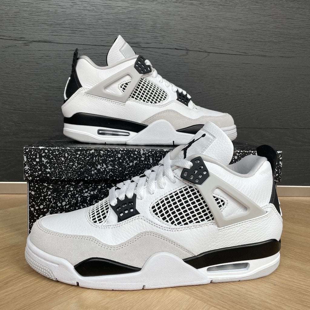 Jordan 4 Military Black maat 29.5 NIEUW, Ophalen of Verzenden, Nieuw, Wit