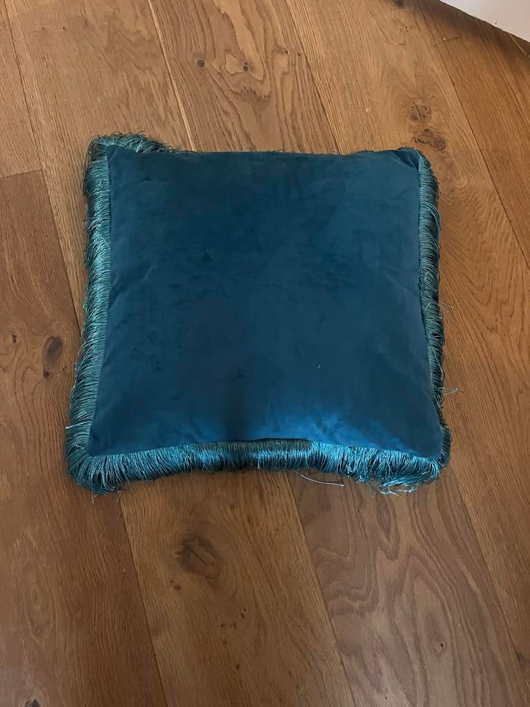 Prachtig diepblauw Xenos kussen met franjes - NIEUWSTAAT, Huis en Inrichting, Woonaccessoires | Kussens, Ophalen of Verzenden