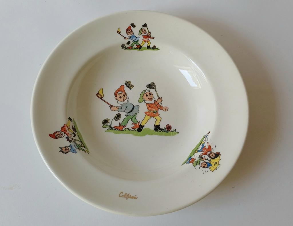 Vintage kinderbord P. Regout & Co Maastricht - Kabouters, Antiek en Kunst, Verzenden