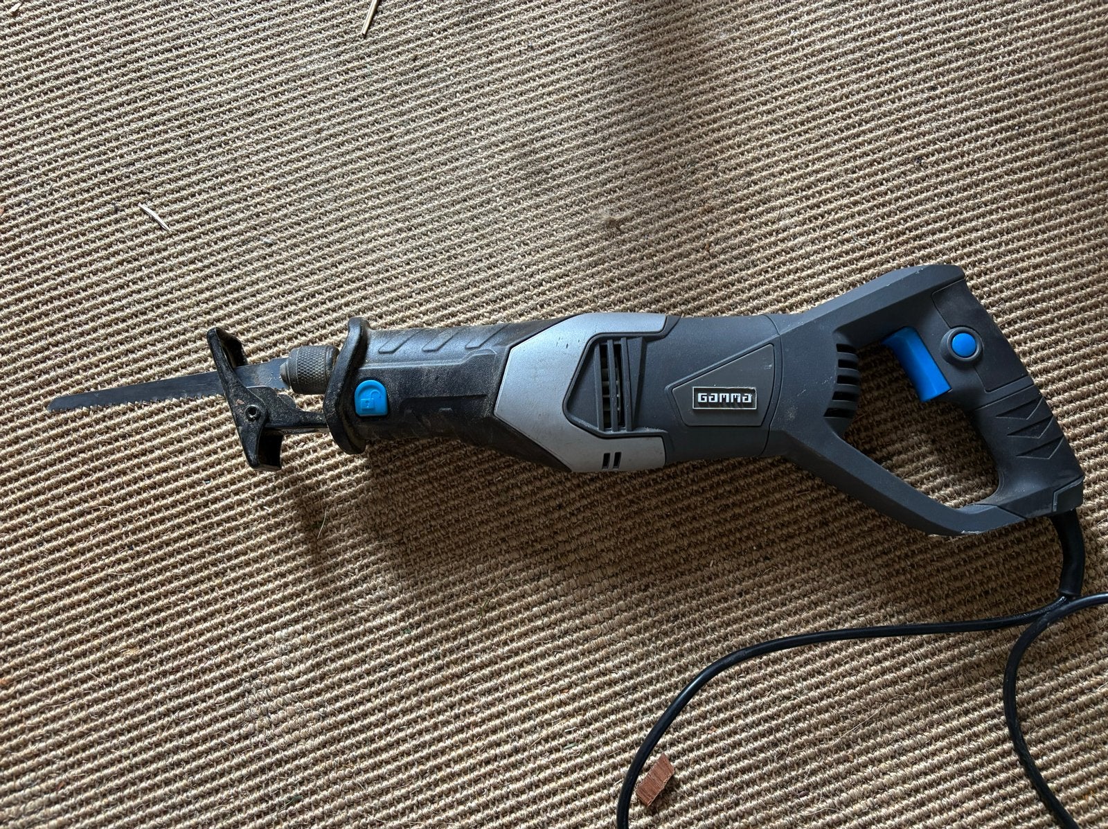 Gamma reciprozaag - Zo goed als nieuw, Ophalen, 600 tot 1200 watt, Zo goed als nieuw, 30 tot 70 mm
