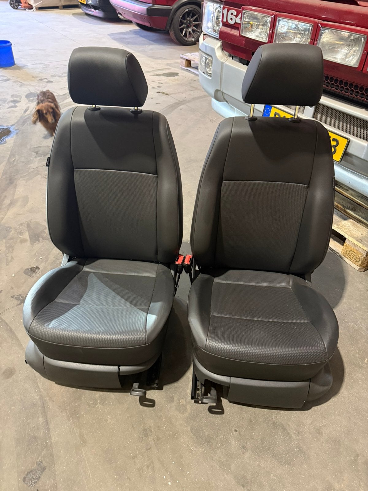 2 zeer nette volkswagen caddy stoelen, Ophalen, Nieuw, Volkswagen