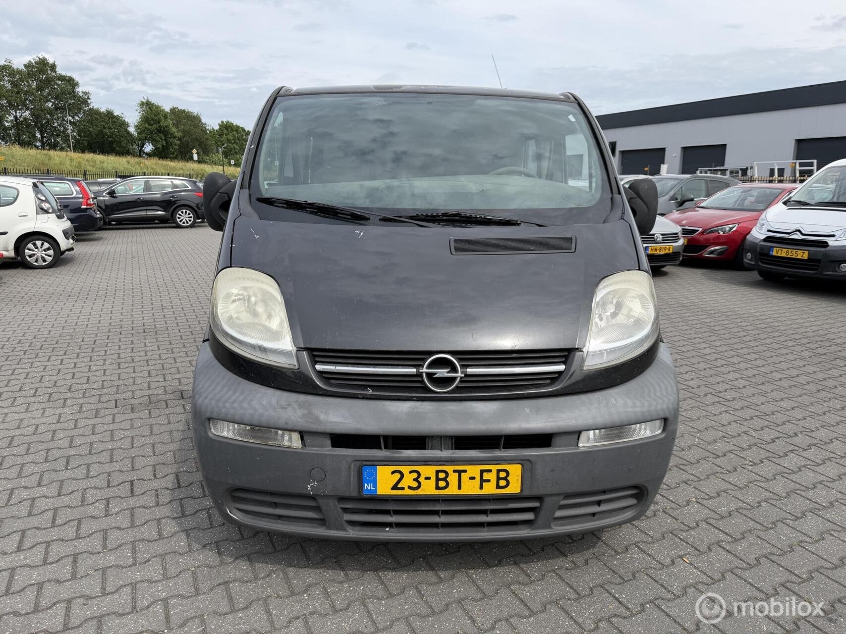 Opel Vivaro bestel 1.9 DTI L1H1 6 persoons, Auto's, Voorwielaandrijving, 1780 kg, Gebruikt, 4 cilinders