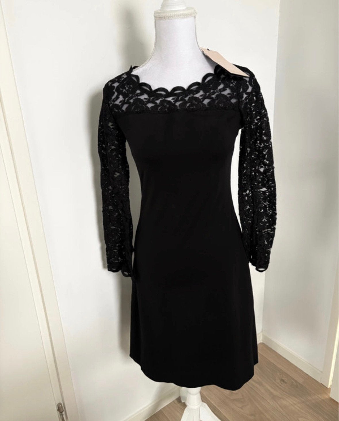 Nieuw mét kaartje - LaDress jurkje - maat XS/34, Kleding | Dames, Jurken, Zwart, Nieuw, Ophalen of Verzenden, Maat 34 (XS) of kleiner