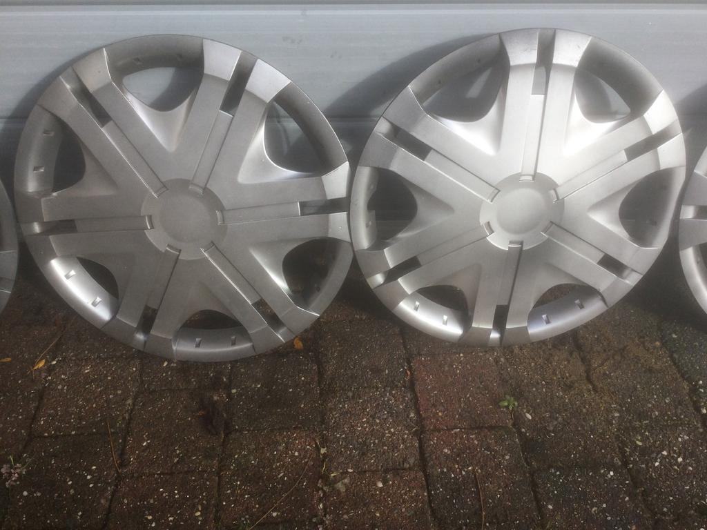 Autobanden in de maat 185/65R15, Auto diversen, Wieldoppen, Ophalen, Gebruikt