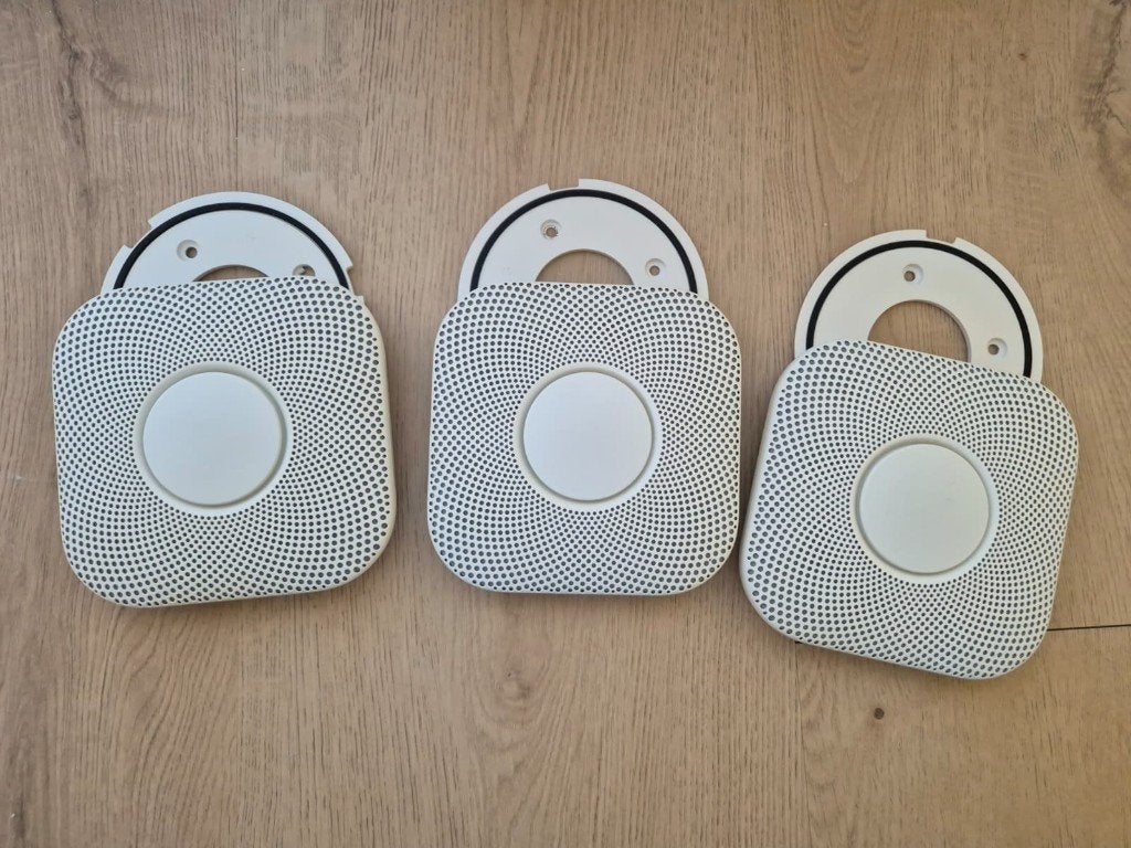 3 x Google Nest Protect V2 - 06/2030 - Batterij, Detector, Sensor of Melder, Ophalen of Verzenden, Zo goed als nieuw, Rook