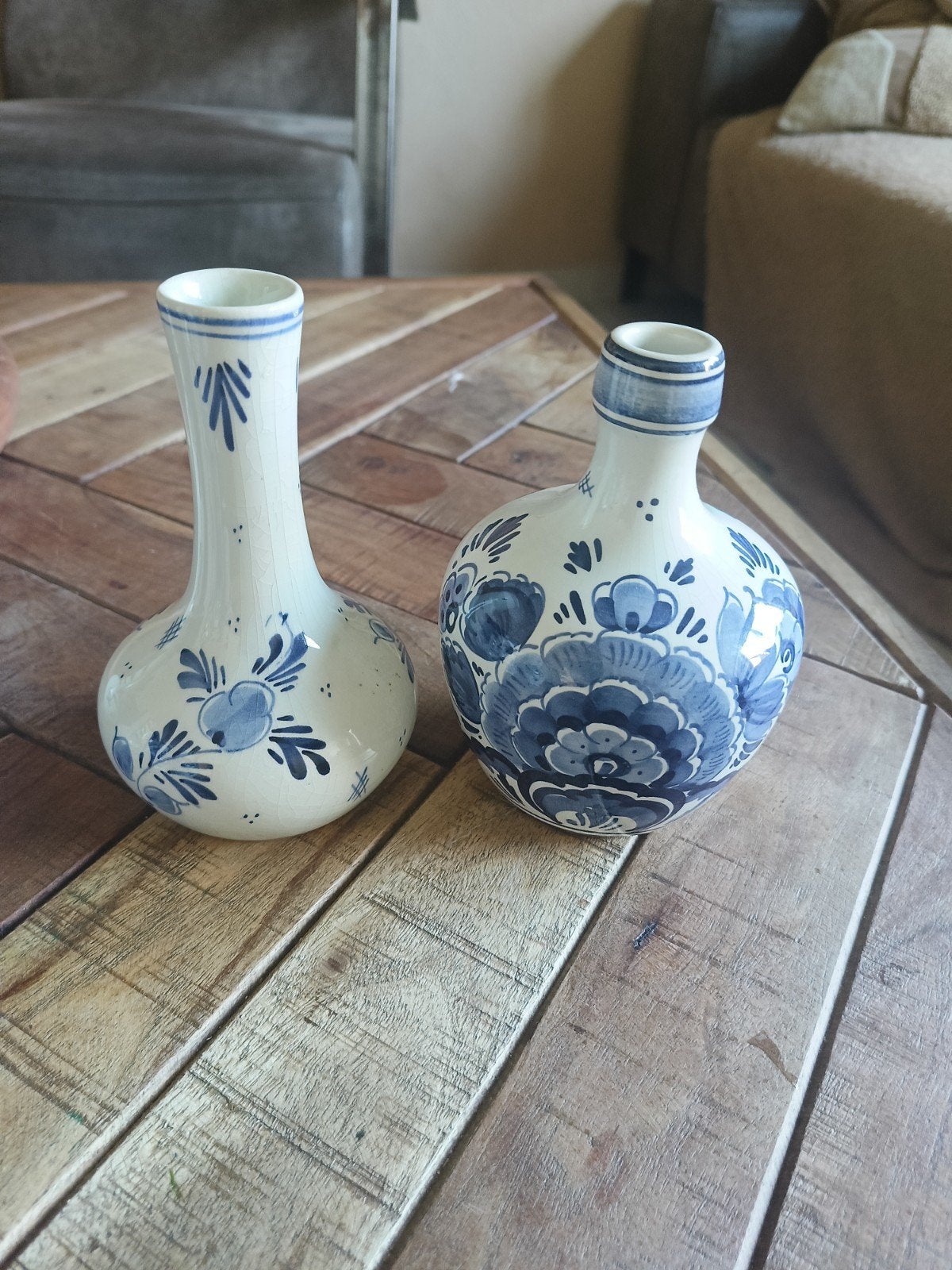 Set van 2 handgeschilderde Delfts Blauwe vazen, Ophalen of Verzenden