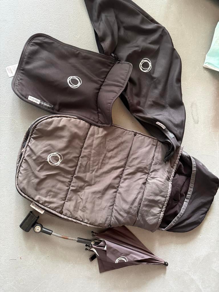 Zwarte Bugaboo set: dekje, voetenzak, kap en paraplu, Ophalen of Verzenden, Gebruikt