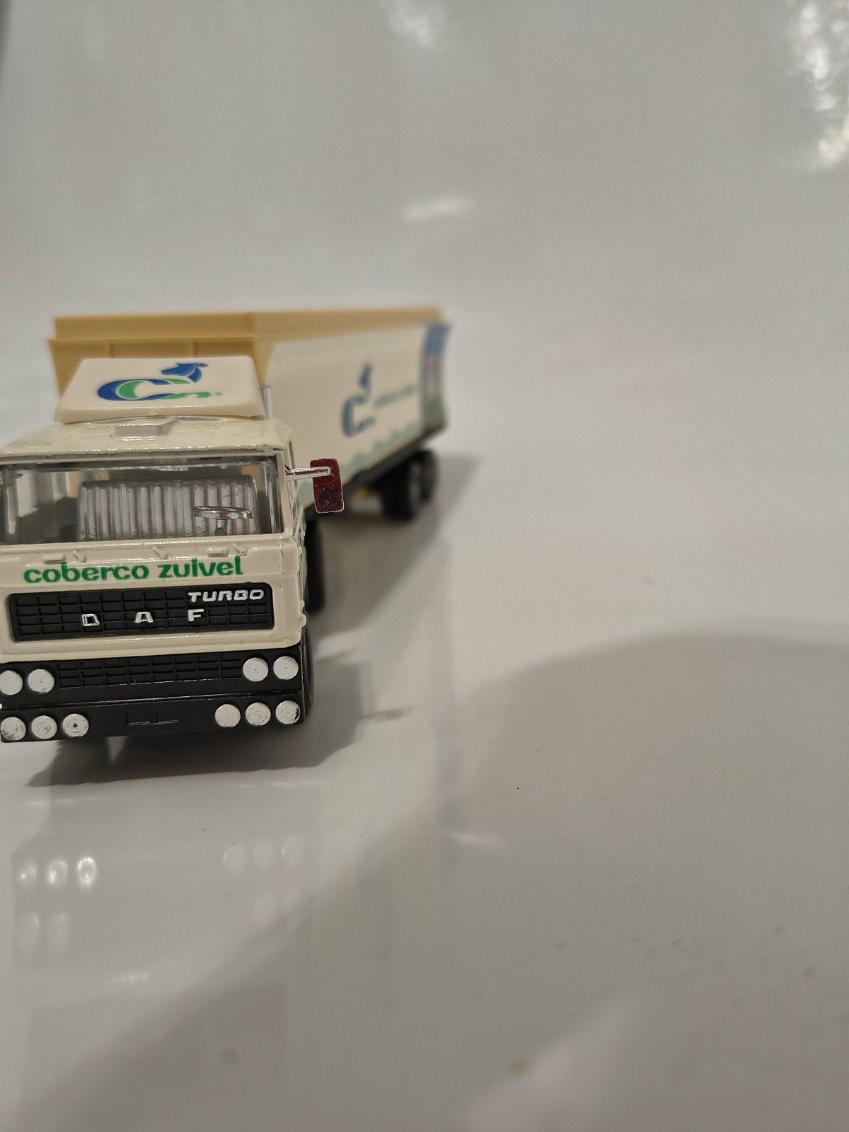 Coberco model vrachtwagen DAF 2800 merk solido, Hobby en Vrije tijd, Ophalen of Verzenden, Nieuw, Bus of Vrachtwagen