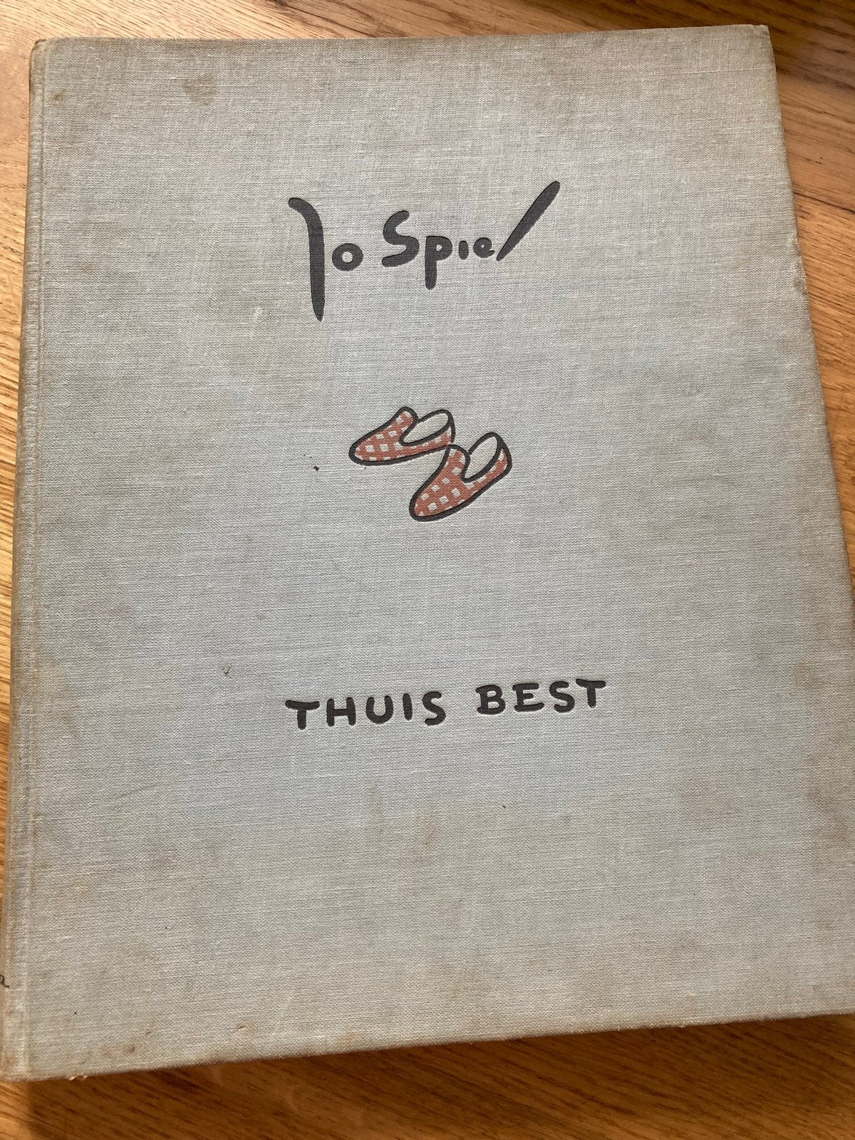 Jo Spier - Thuis Best (1947) - Geïllustreerd boek, Boeken, Ophalen of Verzenden, Gelezen, Nederland