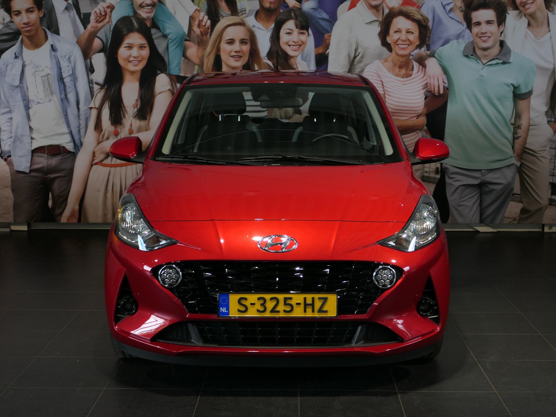 Hyundai i10 1.0 Comfort Smart - Occasion Lease vanaf €424, Stof, Gebruikt, 899 kg, 4 stoelen