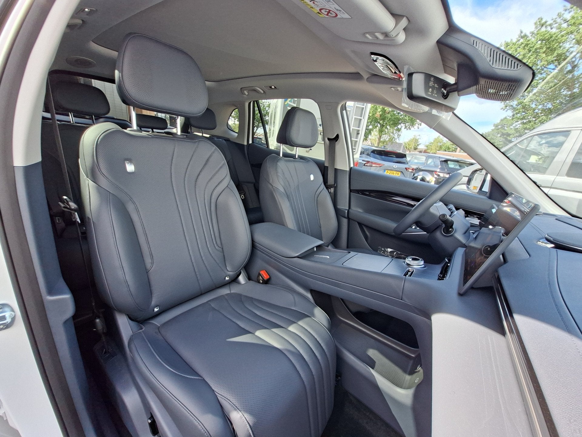 GEELY E5 Max+ 68 kWh V2L Massage Koel+Verw Pano HeadUp FLYME, Adaptive Cruise Control, Gebruikt, 750 kg, SUV of Terreinwagen
