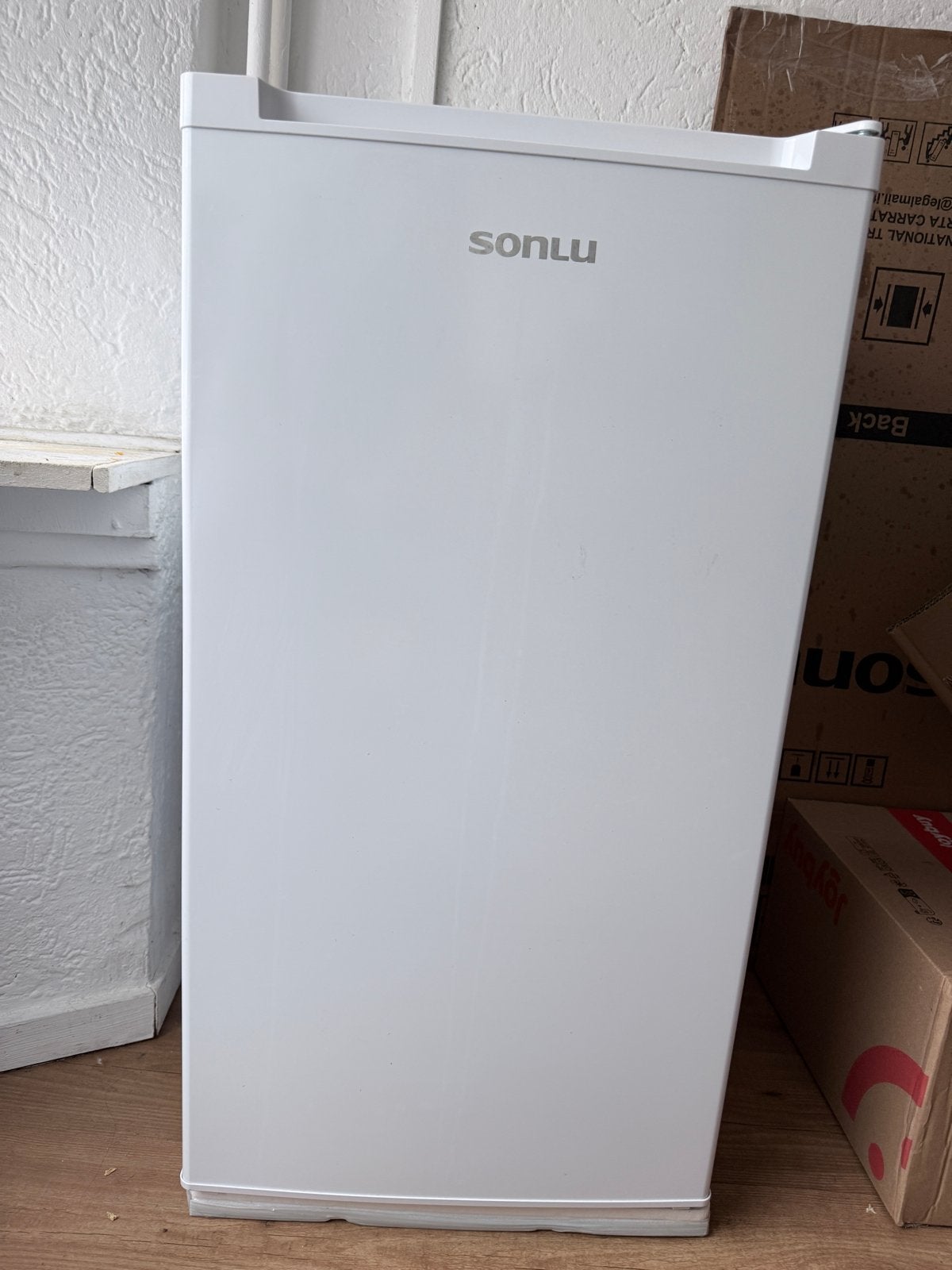 Zo goed als nieuwe mini koelkast - perfect voor kleine ruimt, Ophalen, Met vriesvak, Minder dan 45 cm, Minder dan 85 cm
