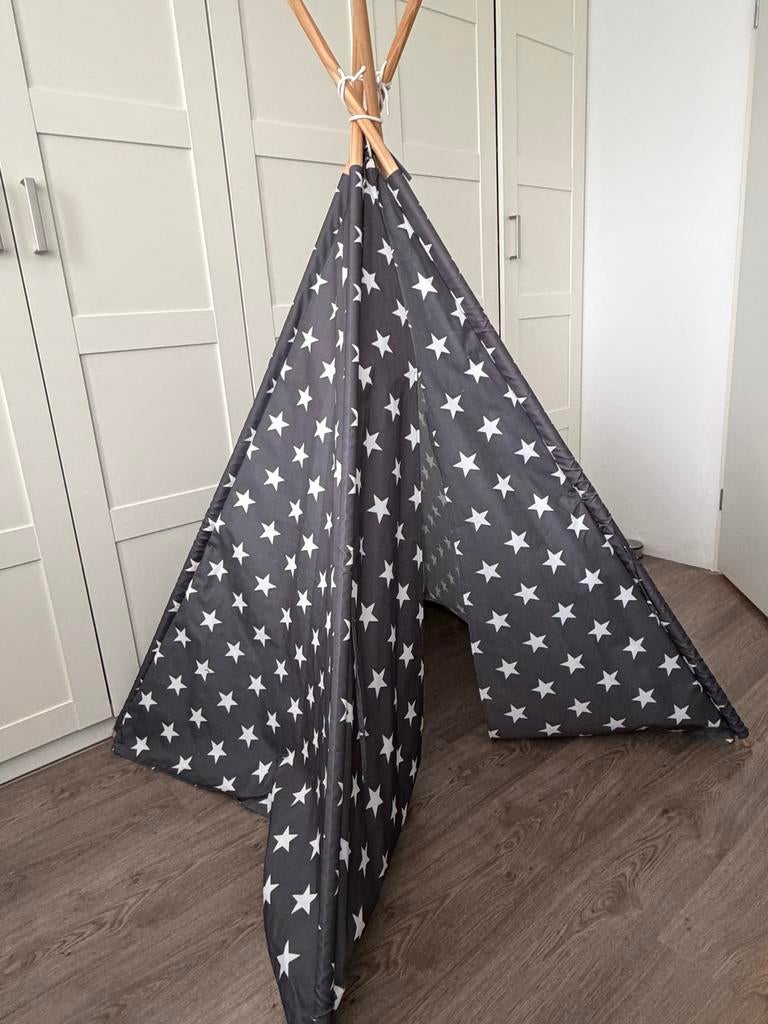 Leuke tipi speeltent voor kinderen - 1x1 meter, Ophalen of Verzenden, Zo goed als nieuw