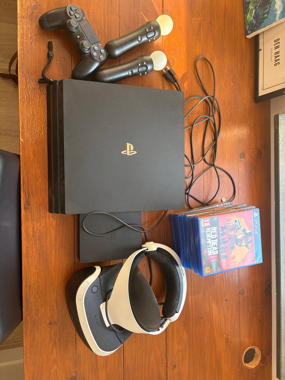 PlayStation 4 Pro met PS VR, 2 controllers en games, Ophalen of Verzenden, 1 TB, Pro, Met 3 controllers of meer