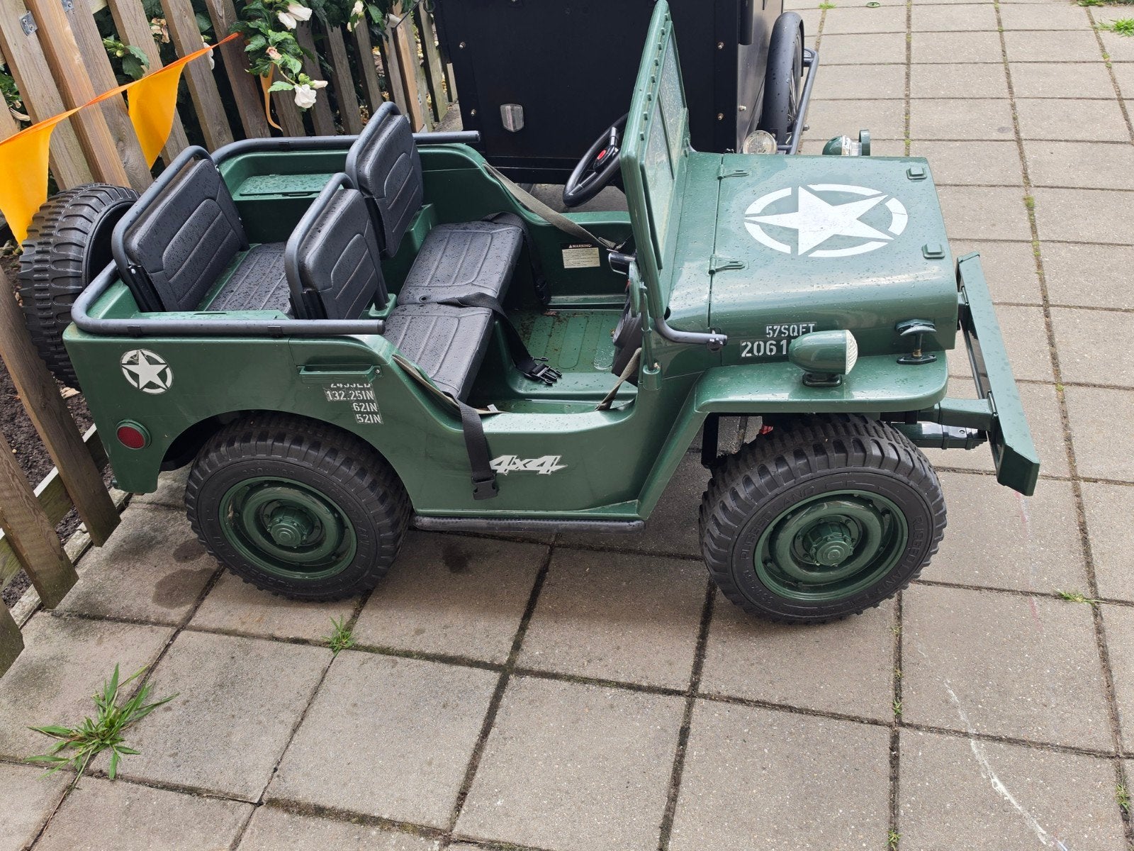 elektrische jeep, Ophalen, Zo goed als nieuw