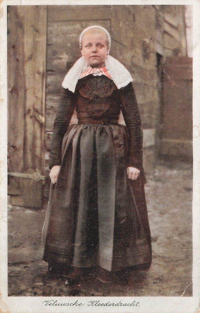 Veluwsche Kleederdracht, Ophalen of Verzenden, 1940 tot 1960, Gelopen, Gelderland