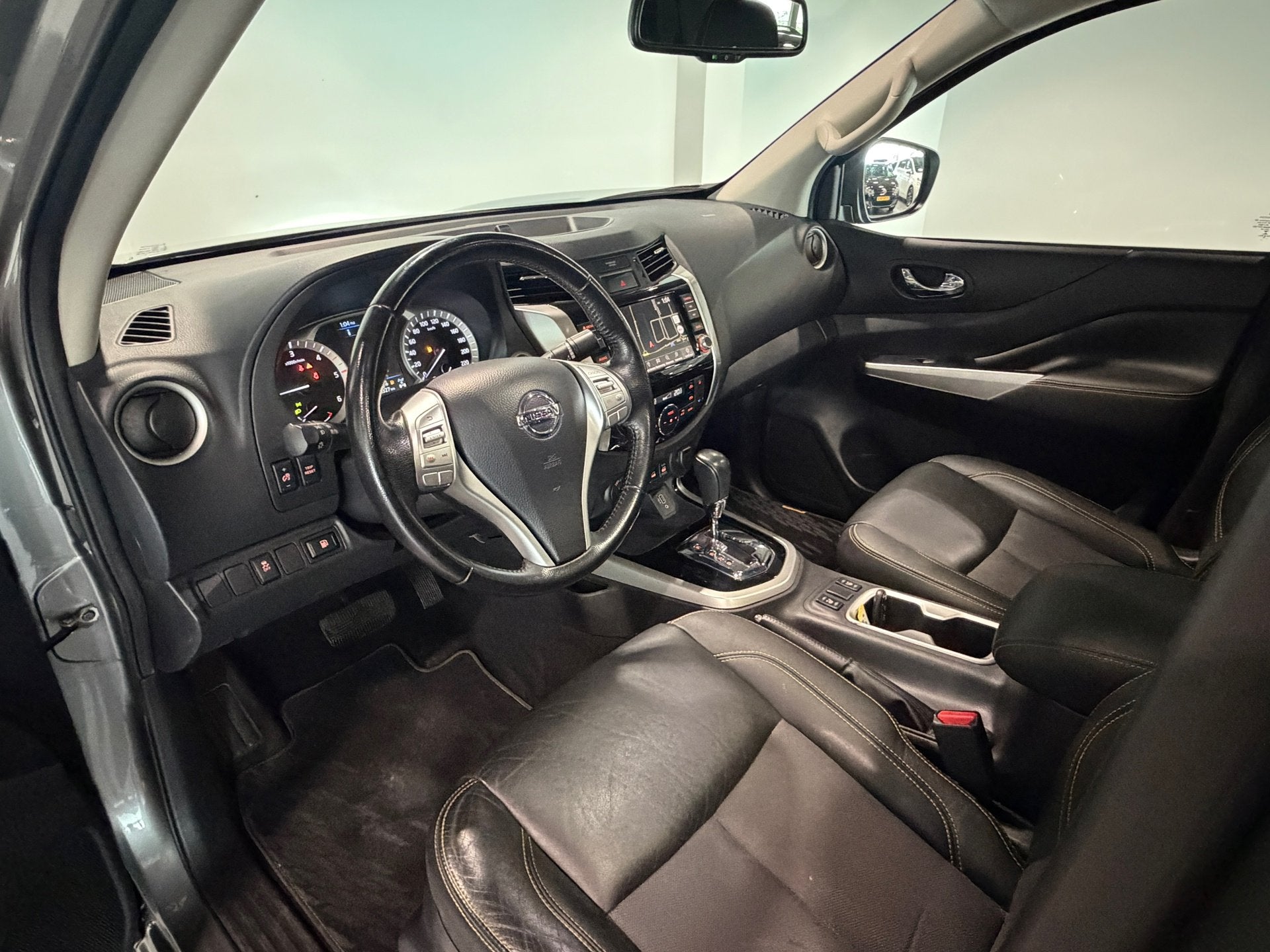 Nissan Navara 2.3 dCi Tekna Double Cab|4WD| Automaat|5-Pers., Auto's, Nissan, Gebruikt, Bedrijf, Diesel, Vierwielaandrijving