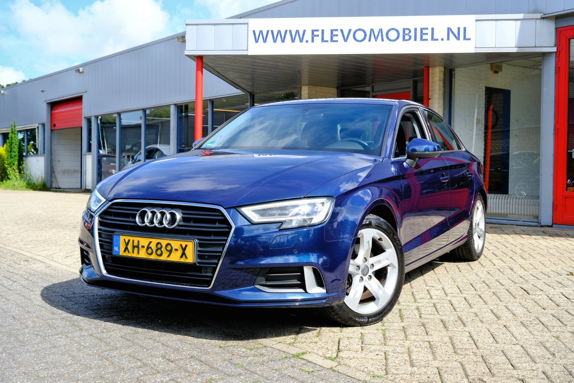 Audi A3 Limousine 1.5 TFSI 150pk CoD Sport Lease Edition Aut, Auto's, Audi, Stof, 4 cilinders, 150 pk, Blauw