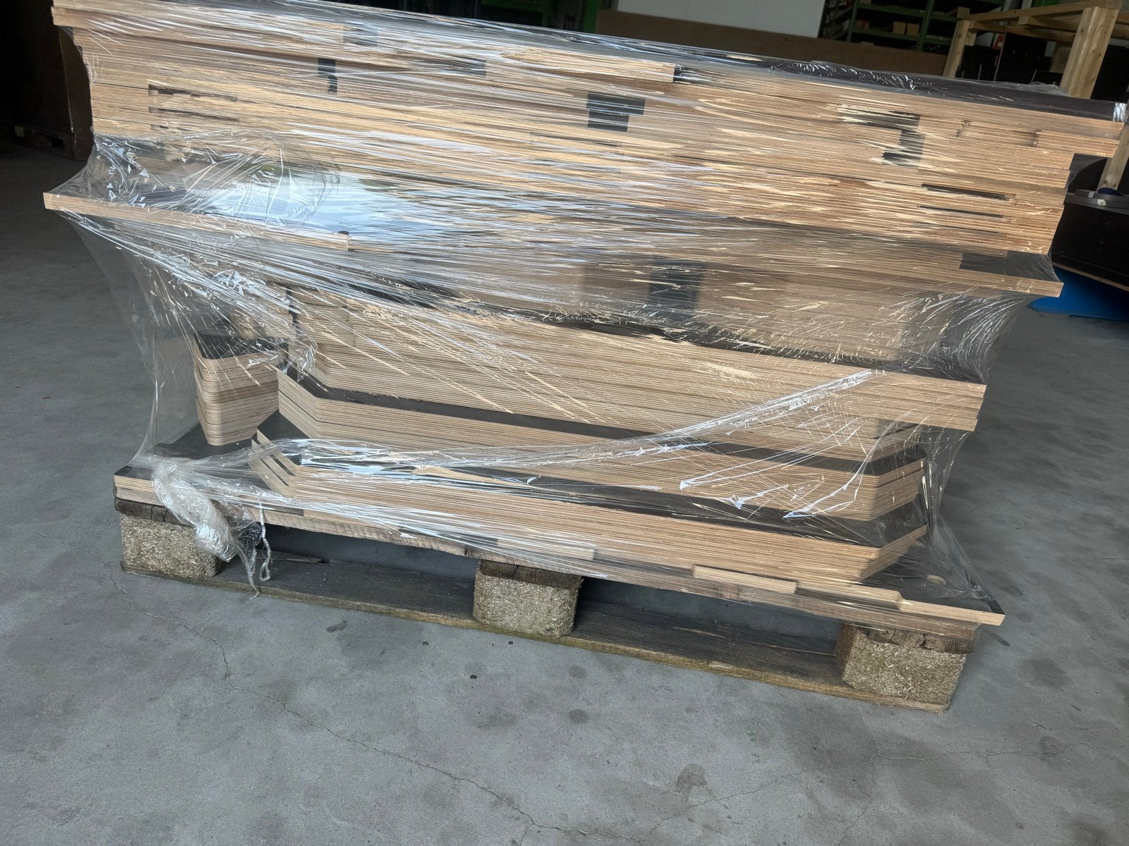 Pallet Berken betonplex 18mm reststukken - ideaal voor hobby, Doe-het-zelf en Verbouw, Ophalen of Verzenden, Gebruikt
