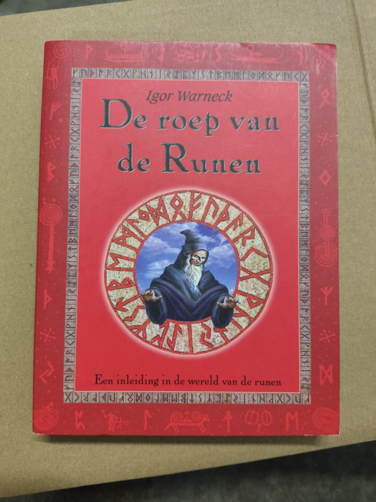 I. Warneck - De roep van de runen, Ophalen of Verzenden, Zo goed als nieuw, I. Warneck