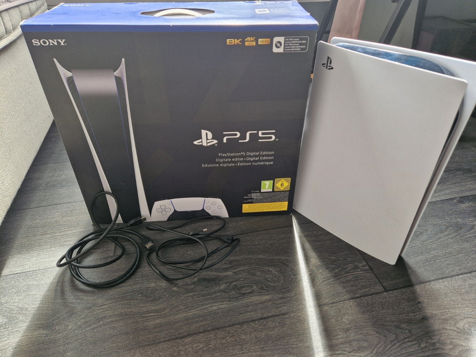 Playstation 5 digital editie, ZONDER controller, Ophalen, Online, Overige genres, 1 speler