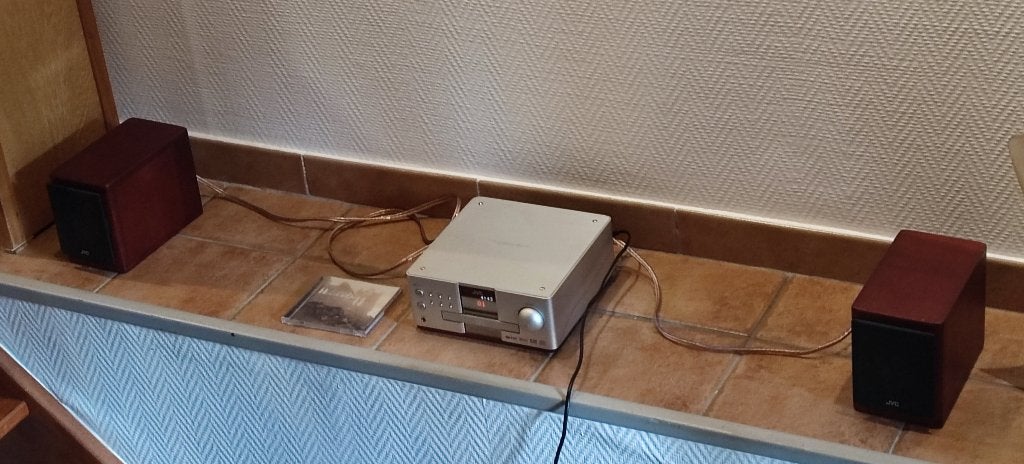 Compacte JVC EX-A1 hifi-unit met speakers, Verzenden, JVC, Zo goed als nieuw, Minder dan 60 watt