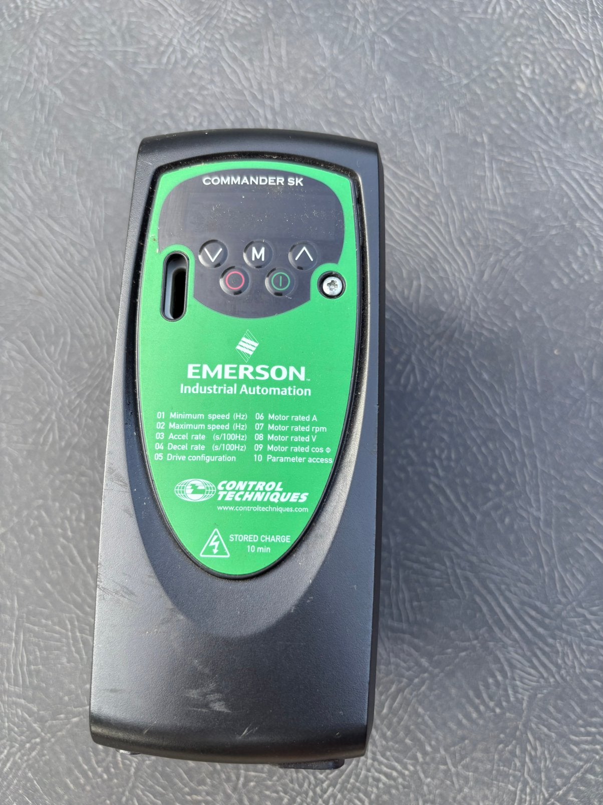 Control techniques Emerson commander frequentieregelaar, Ophalen of Verzenden, Zo goed als nieuw
