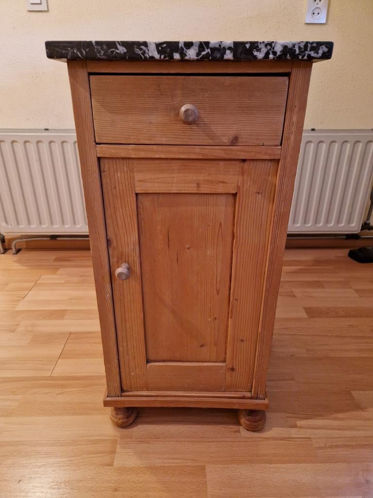 Houten nachtkastje, Ophalen, Minder dan 45 cm