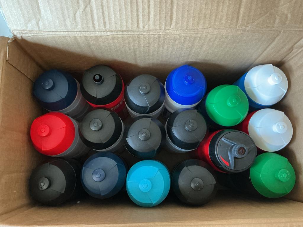 17 Nieuwe Bidons - Groot Model 800 ml met 2 Type Sluitingen, Ophalen of Verzenden, Nieuw