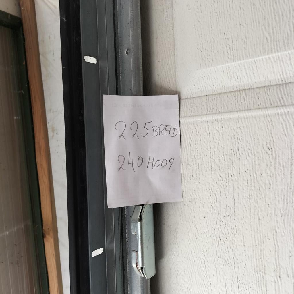 Gebruikte sectionaaldeur 225 breed x 240 hoog, Ophalen, Gebruikt, Garagedeur, Metaal