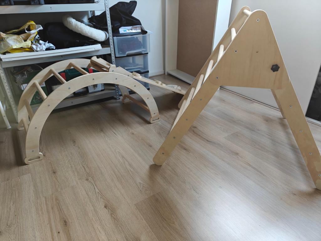 Pikler Driehoek en Klimboog - Nieuwstaat, Kinderen en Baby's, Speelgoed | Houten speelgoed, Ophalen of Verzenden, Nieuw