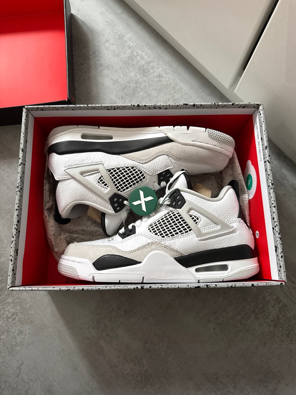 Gloednieuwe Air Jordan 4 Retro (GS) - Maat 39, Ophalen, Wit, Nieuw, Sneakers of Gympen