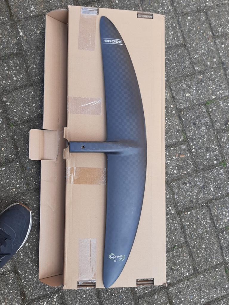 Gong Curve H Front Wing 700 cm² en Stabilizer 315 cm², Ophalen of Verzenden, Zo goed als nieuw