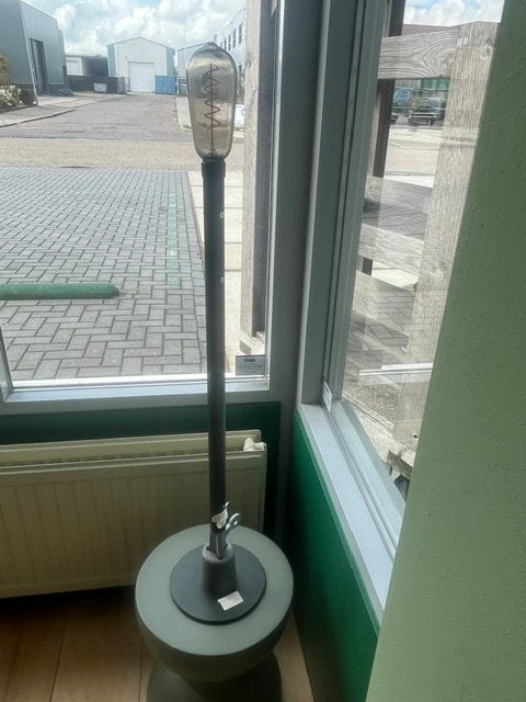 fakkel tuinlamp met onderstel van het merk weltevree, Ophalen, Nieuw