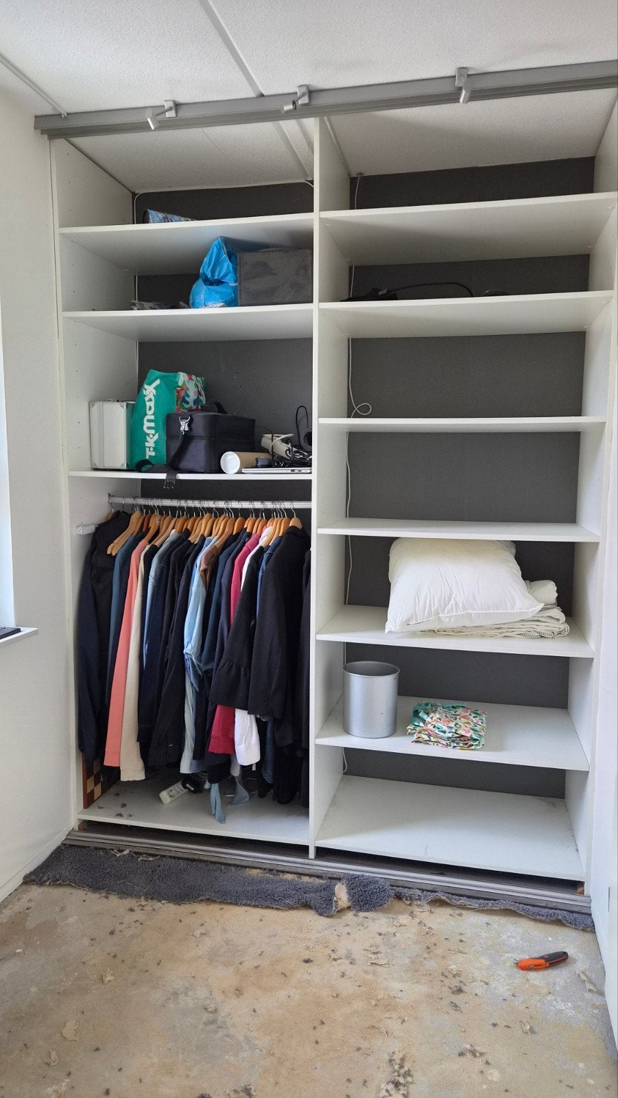 Inbouw kledingkast met schuifdeuren en spiegel, Huis en Inrichting, Kasten | Kledingkasten, Ophalen, Met deur(en), Zo goed als nieuw
