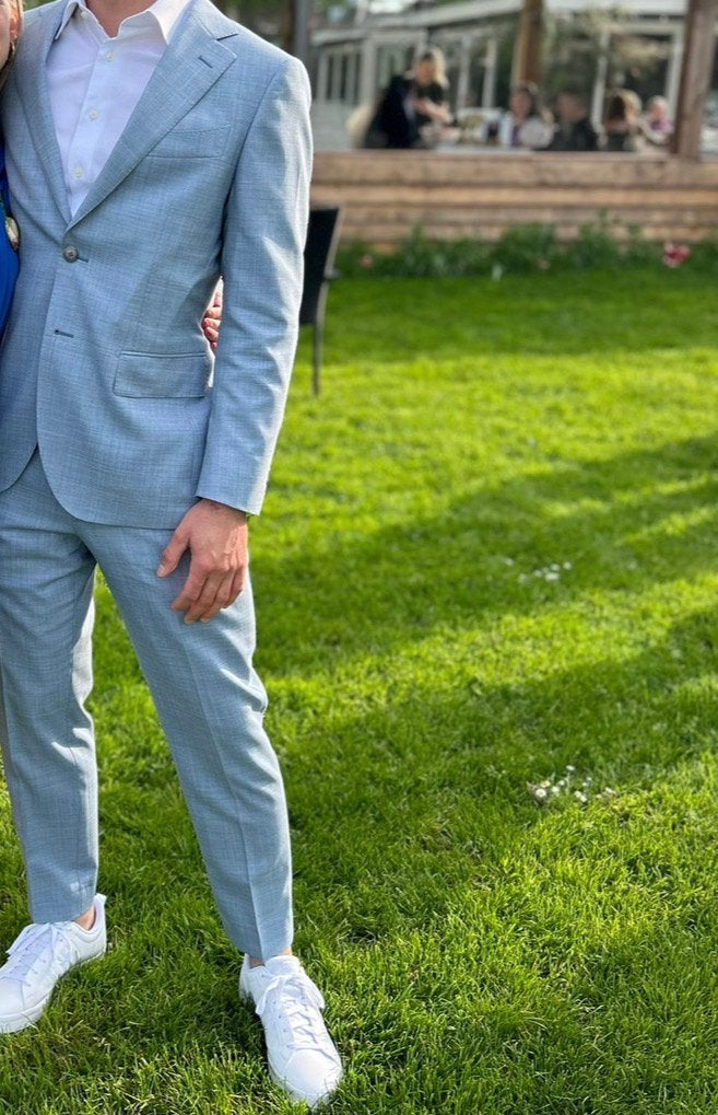 Suitsupply pak lichtblauw maat 48 + overhemd |, Ophalen of Verzenden, Zo goed als nieuw, Overige kleuren, Trouwpak