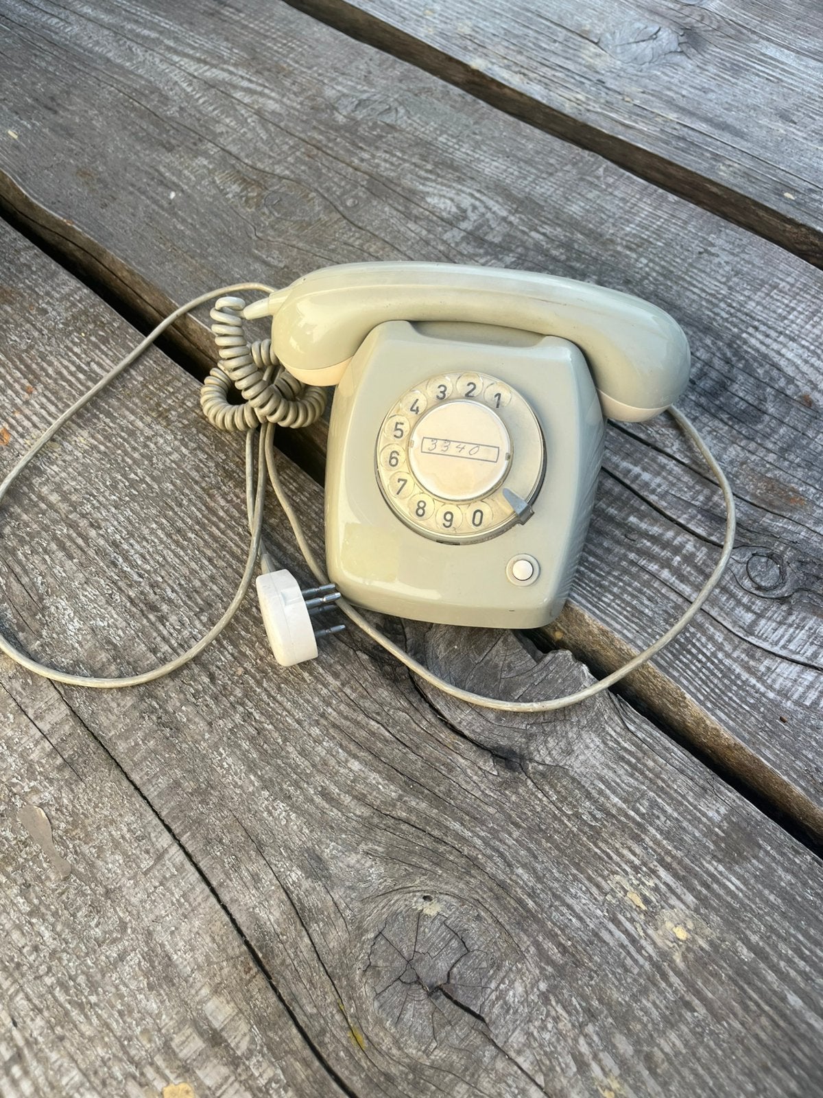 Draaischijf telefoon ptt T65 vintage grijs april 1977 €24,50, Ophalen of Verzenden, Gebruikt, Met draaischijf
