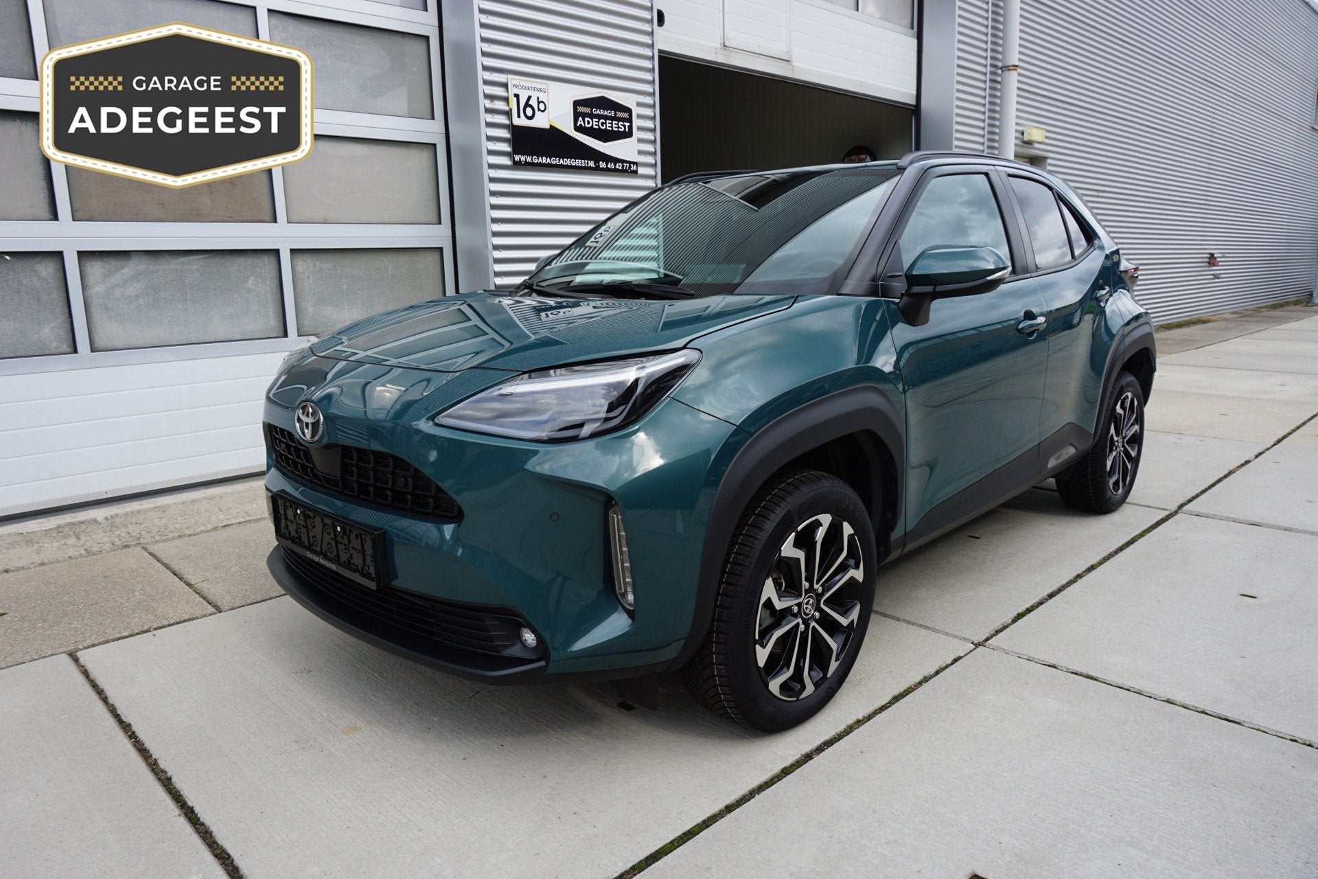 Toyota Yaris Cross 1.5 Hybrid 130 Dynamic |Navi|Carplay|PDC, Gebruikt, Zwart, 23 km/l, 1490 cc
