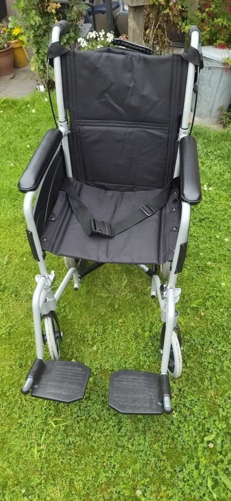 Inklapbare/opvouwbare rolstoel, Diversen, Rolstoelen, Ophalen, Inklapbaar, Zo goed als nieuw, Duwrolstoel