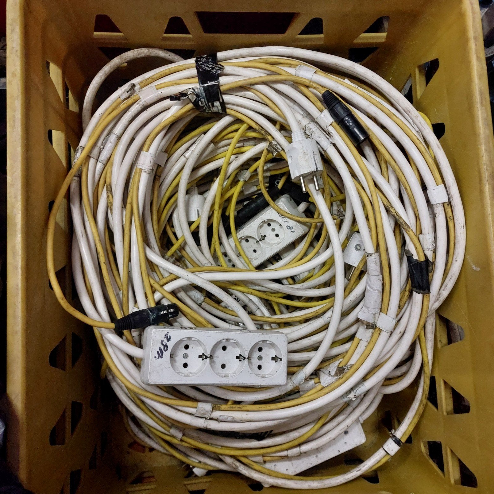 5 x 20 meter stroomkabel 220/230v met sterker en XLR stekers, Ophalen, Apparatuur