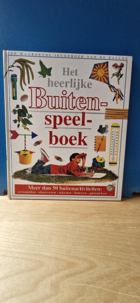 Het heerlijke buitenspeelboek, Ophalen of Verzenden, Zo goed als nieuw, Jongen of Meisje, Fictie algemeen
