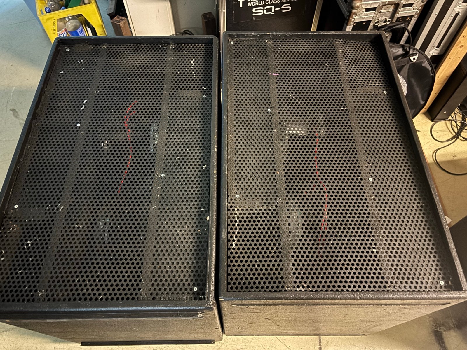 Electro-Voice MTL2 met nieuwe 18 inch RCF drivers, Gebruikt, Subwoofer, Ophalen, 150 watt of meer