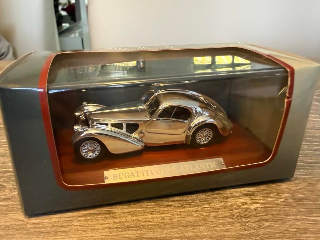 Bugatti Coupé Atlantic modelauto Silver-Cars, Ophalen, Zo goed als nieuw, Auto, Overige merken