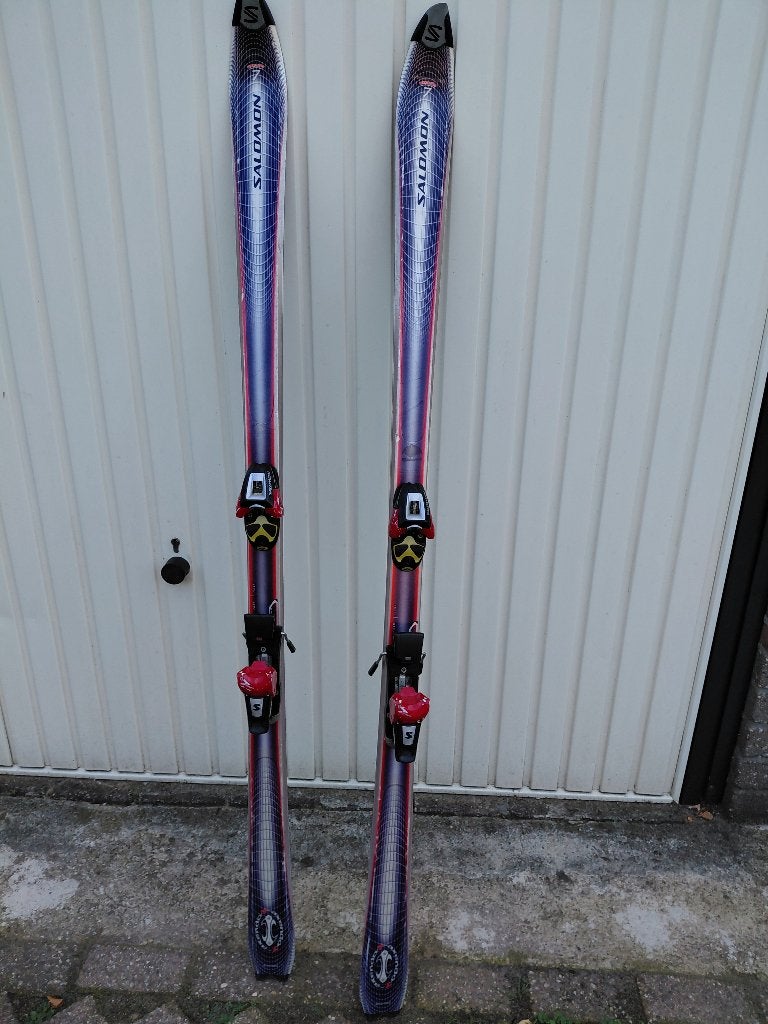 Salomon Axendo 7 ski's in mooie staat, Ophalen, 160 tot 180 cm, Salomon, Zo goed als nieuw