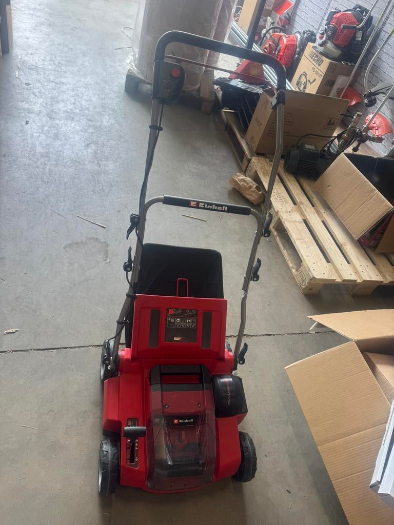 Einhell Accu verticuteer/beluchter GE-SA 36/35 Li Solo, Ophalen of Verzenden, Zo goed als nieuw, Accu