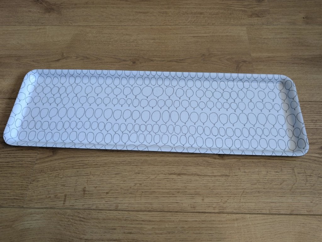 IKEA SAMMANHANG dienblad - wit met ballonnenprint, 50x16 cm, Ophalen of Verzenden, Zo goed als nieuw, Met opstaande rand, Rechthoekig