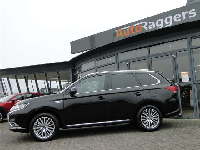 Mitsubishi Outlander 2.4 Phev 4wd Instyle | Leer | Schuifdak, Auto's, 135 pk, Zwart, 4 cilinders, Overige brandstoffen