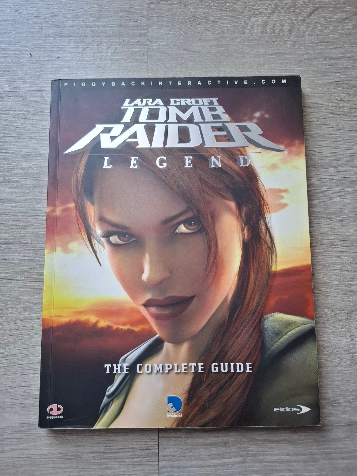 Lara Croft Tomb Raider Legend: The Complete Guide, Spelcomputers en Games, Games | Overige, Ophalen, Gebruikt, Avontuur en Actie