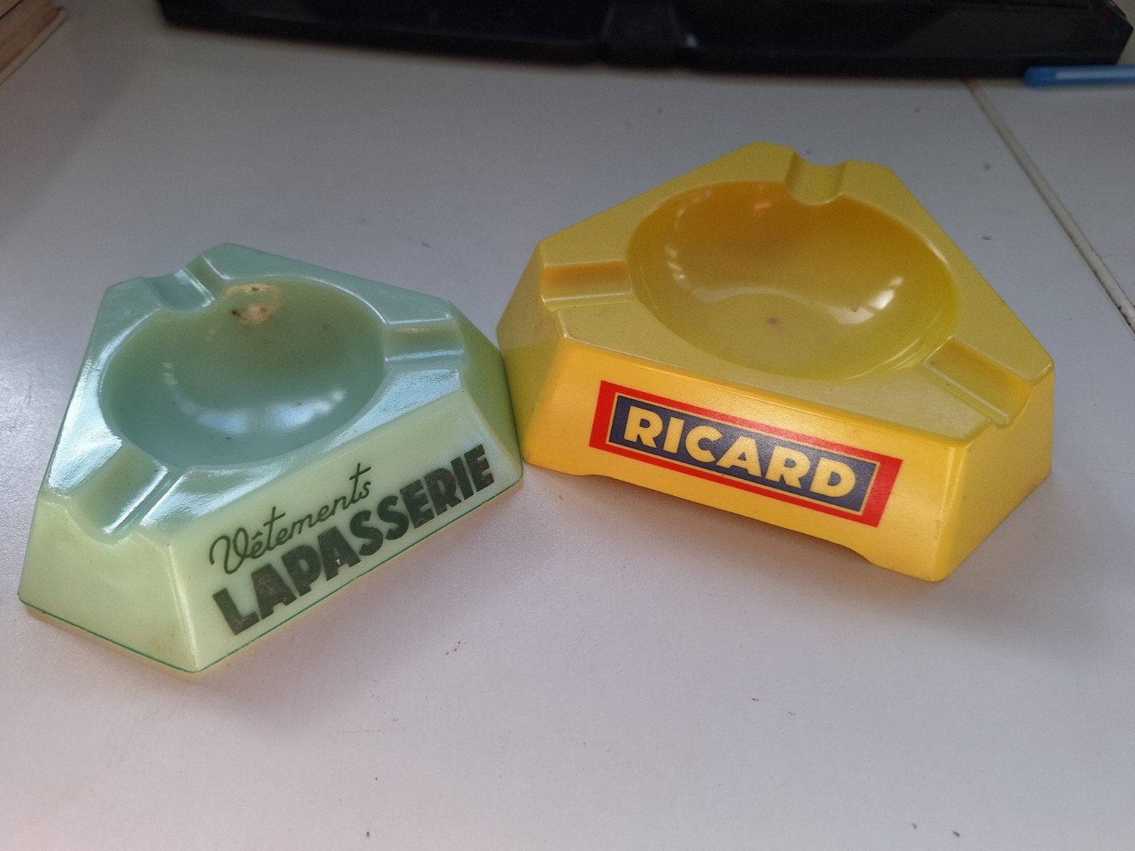 Vintage Ricard en Lapasserie asbakken - Set van 2, Ophalen of Verzenden, Gebruikt, Asbak